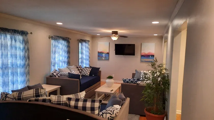 Spacious Yet Cozy, 30 Minutes From Atlanta - Image 1