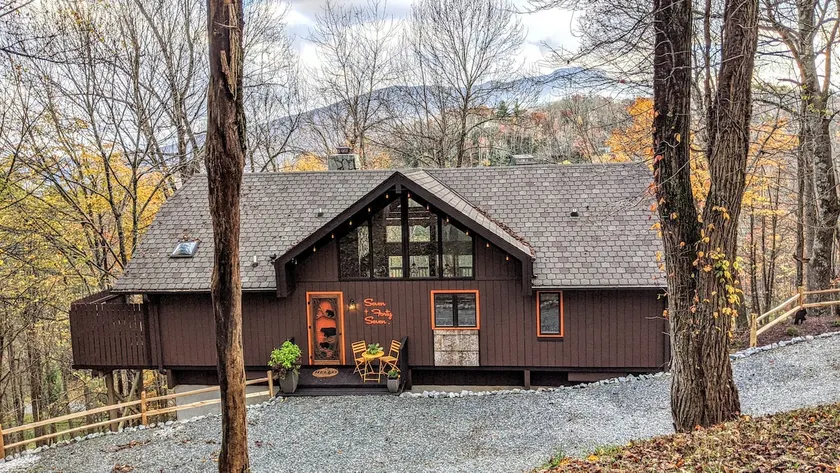 THE WEEKENDER: A Boutique Mountain Retreat - Image 1