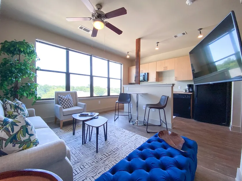 Relaxing Extended stays, walk Downtown! - Image 1