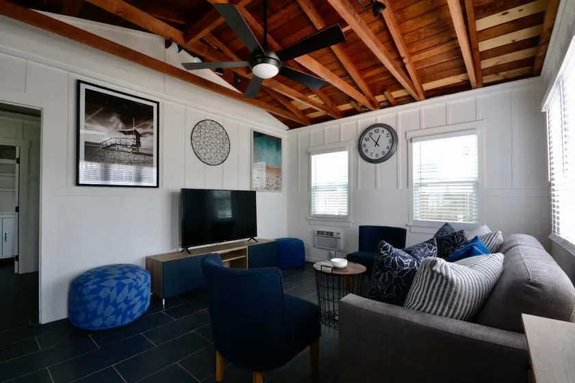Fabulous Cottage at the Beach - Image 1