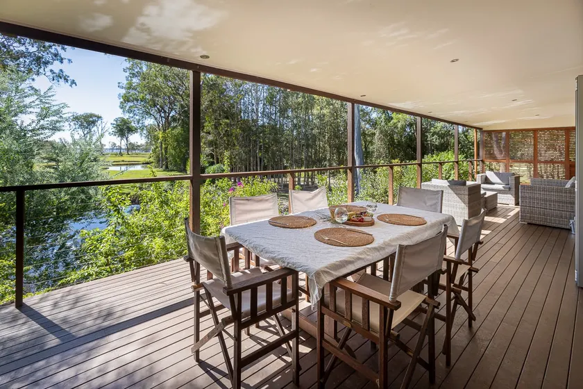 Pavilion · Lake Weyba Cottages Noosa - Pavilion - Image 1