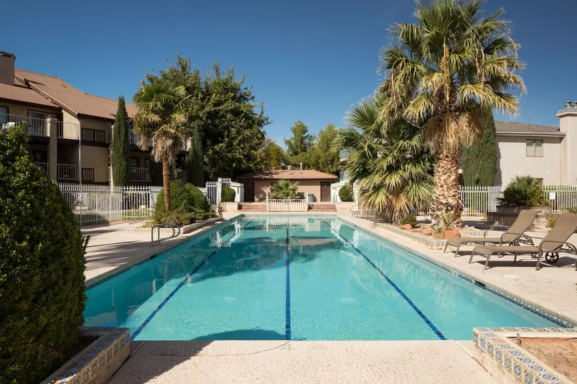 “Fun in the Sun,” View, Pets OK, Garage, Amenities - Image 1