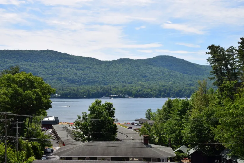 Lakeview Retreat - Image 1