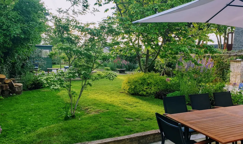 The Old Bank Beautiful Cotswold House with Huge Garden - Image 1