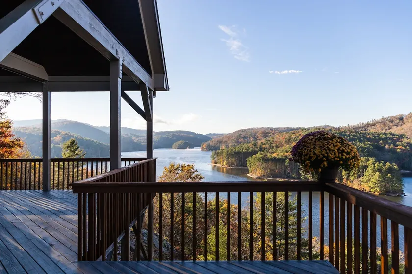 Cliffside Views of Lake Glenville ~10m to Cashiers - Image 1