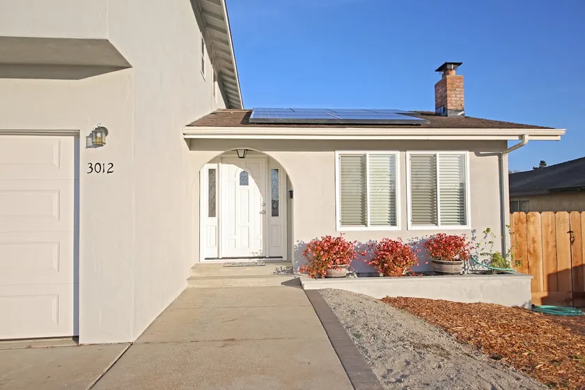 Large, Open, and Bright - Heart of Monterey Coast - Image 1