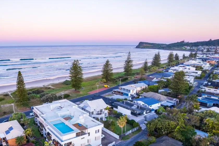 Wintersview 8 - Lennox Head - Image 1
