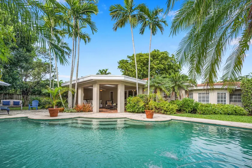 Coastal Paradise with pool– Walk to the Beach! - Image 1