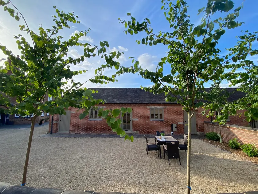 Boutique escape close to Lichfield - Image 1