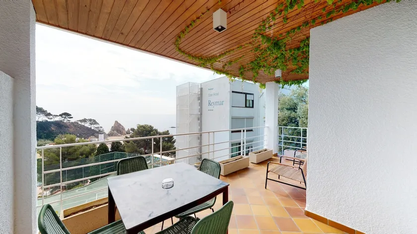 Villa Reymar - diseno y vistas al mar - Image 1