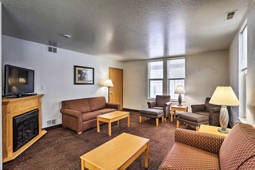 Black Hills Haven | Unit 2 · A Vensérra Retreat - Image 1