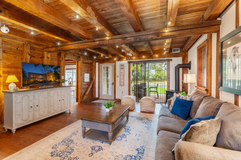 Whimsical Cottage Only Minutes To Hershey, PA! - Image 1