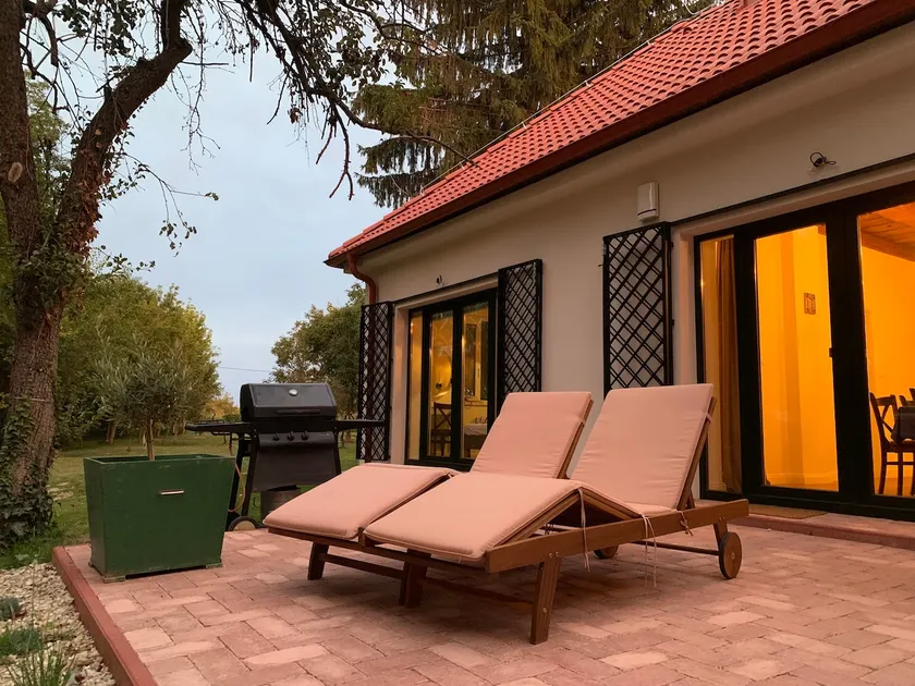 Luxury Cottage by Little Danube - Pista & Magduska - Image 1