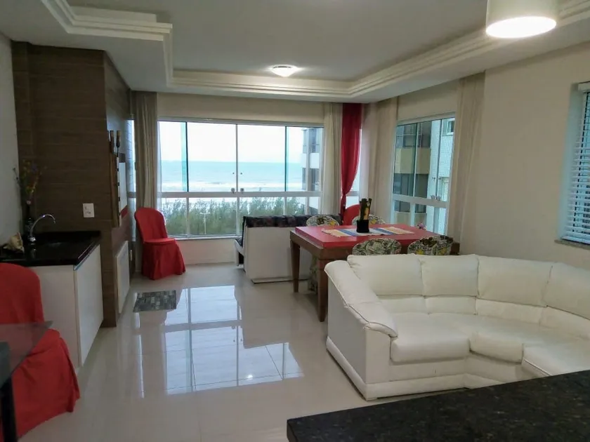 Spacious apartment with ocean view - Image 1