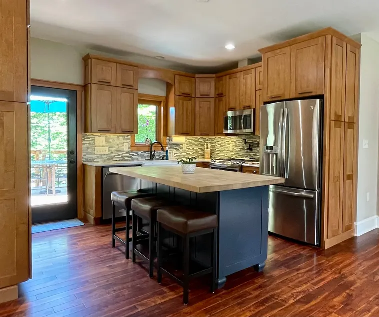 Willow Tree House - Image 1