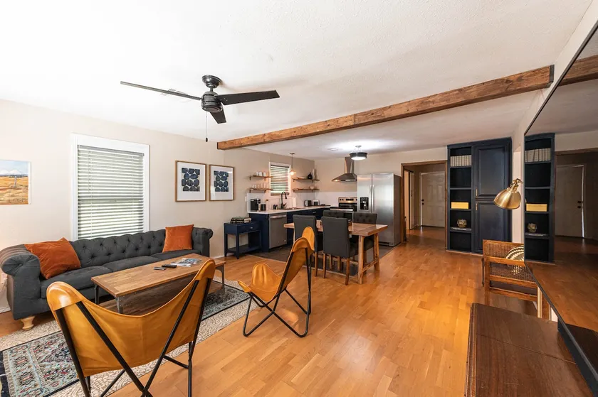 Escape to a Restored 1920s East Waco Bungalow - Image 1