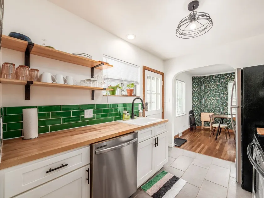 Walkable 3BR w/ Game Room & Yard | OSU - Image 1