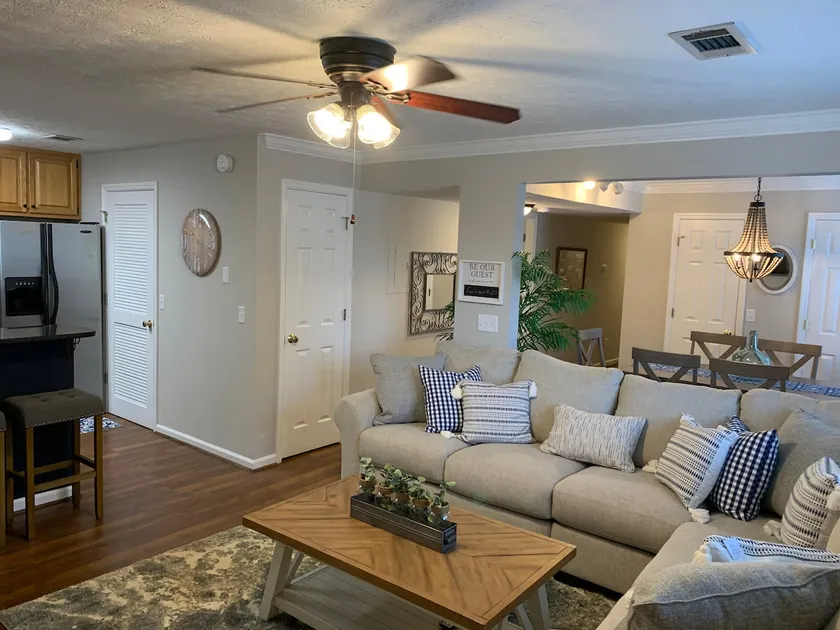 Maggie's Place - Image 1