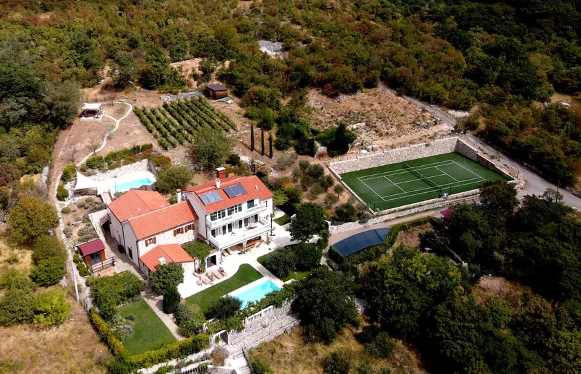 VinodolSun: Luxury for 18 Pax, Tennis, Sauna, Pool - Image 1