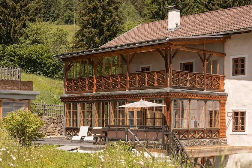 Romantic Hideaway – Veranda, Bergblick & Sauna - Image 1