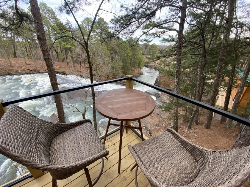 Incredible Waterfall Cabin 1 at Horsehead Lake - Image 1