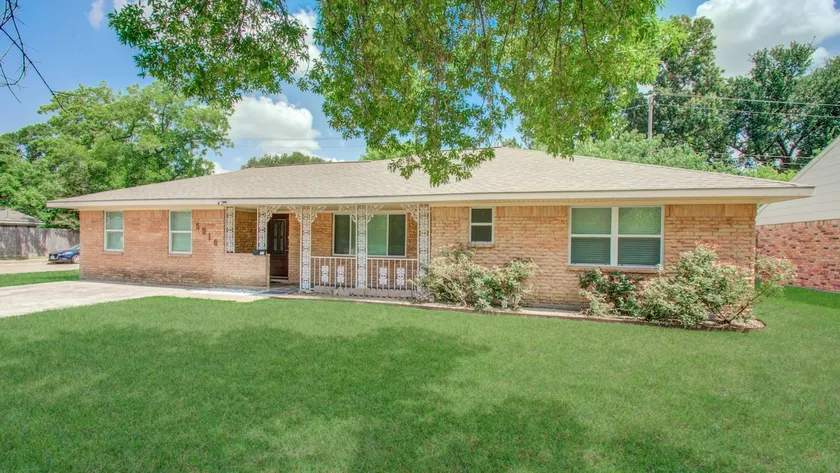Elegant 3BR 2BA-10 min ~ Downtown & Galleria Houston - Image 1