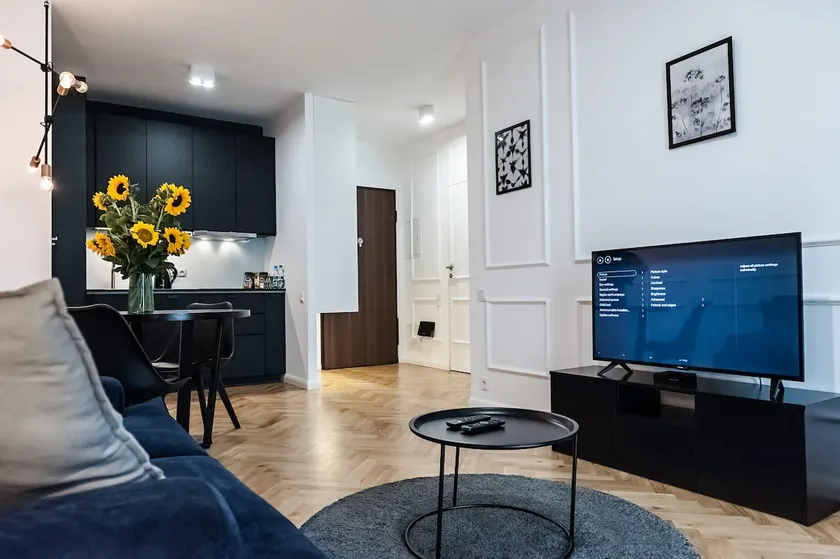 Kyanit VipWarsawApartments.pl Mennica Residence - Image 1