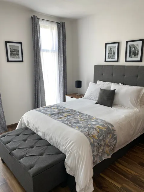 Comfortable, safe and centrally located apartment. - Image 1