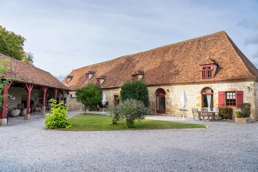 Group holidays with 3 houses facing each other - Image 1