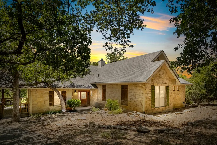 Guadalupe River Retreat - Image 1