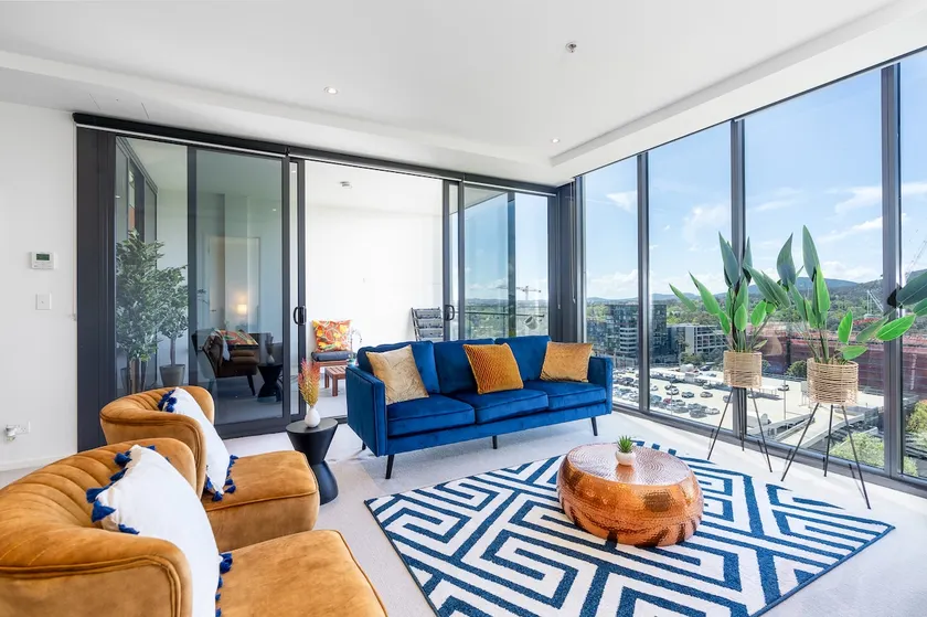 Fabulous 2BR 2BA Apartment in the Central District - Hosted by Canstay - Image 1