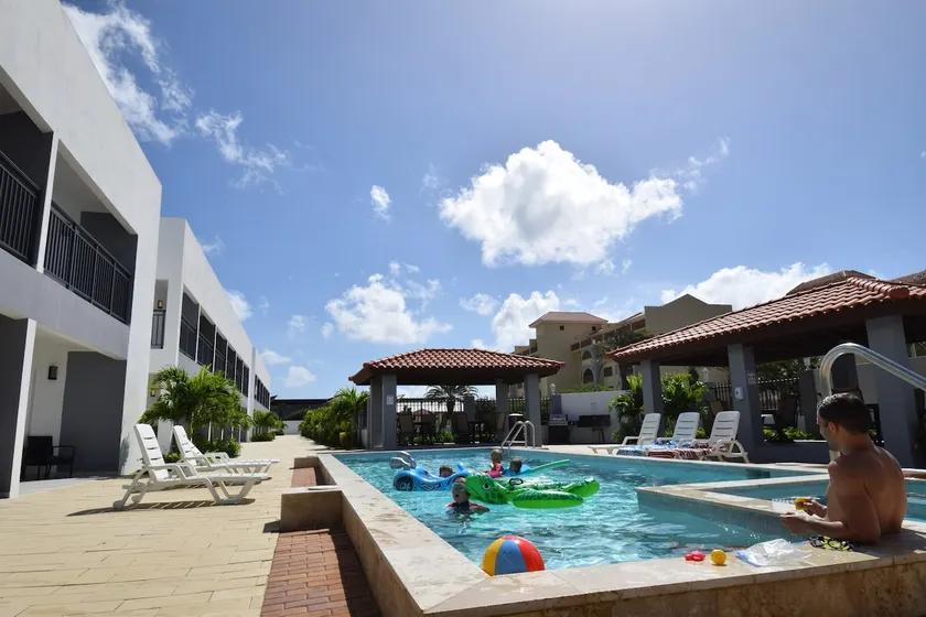 20%OFF Wanglo Condo- 3 min walking to Eagle Beach! - Image 1