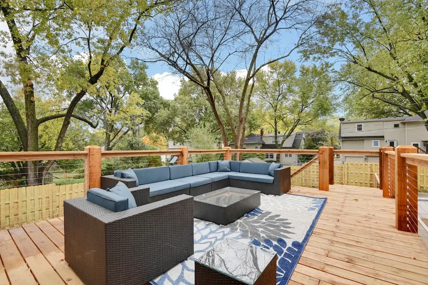 Gated Home for 12 with Huge Entertainer's Deck - Image 1