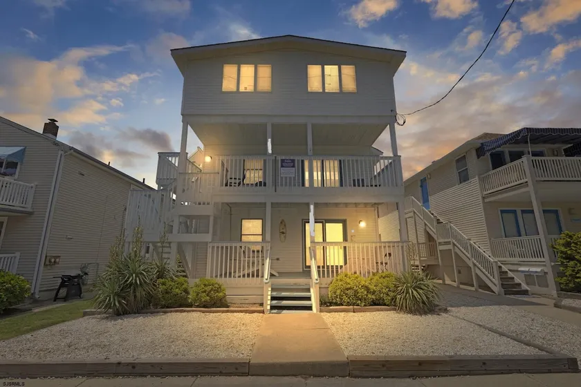 1.5 blocks from Ocean City's Gold Coast, Cozy 2 BR - Image 1