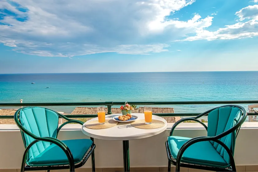 Glyfada New Era Home 31 Menigos Resort Apartments - Image 1