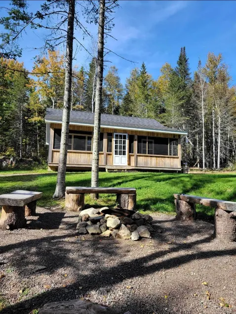 Trails End Cottages 10km from fundy national park - Image 1
