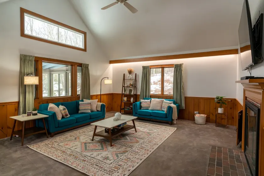 Captain's Quarters - Image 1