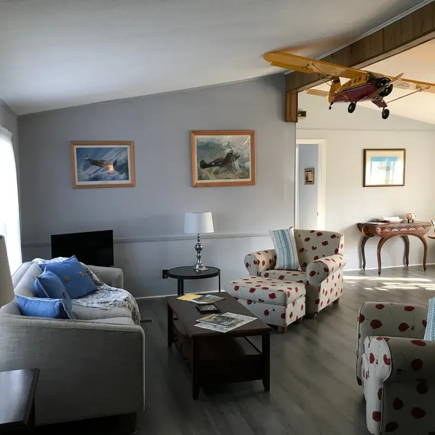 Airport House of Hocking Hills A Perfect Pet Friendly Getaway Clean&Comfortable - Image 1