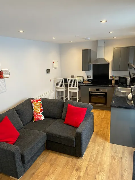 Entire flat central Aberystwyth location - Image 1