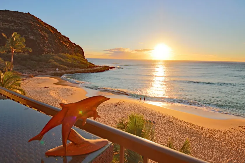 Beachfront Getaway - Hawaiian Princess Condo - Image 1