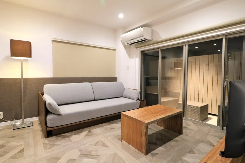 Designer Resort Condominium 301 by the Sea in■ Izu, supervised by the master craftsman Masao Fujimori - Image 1