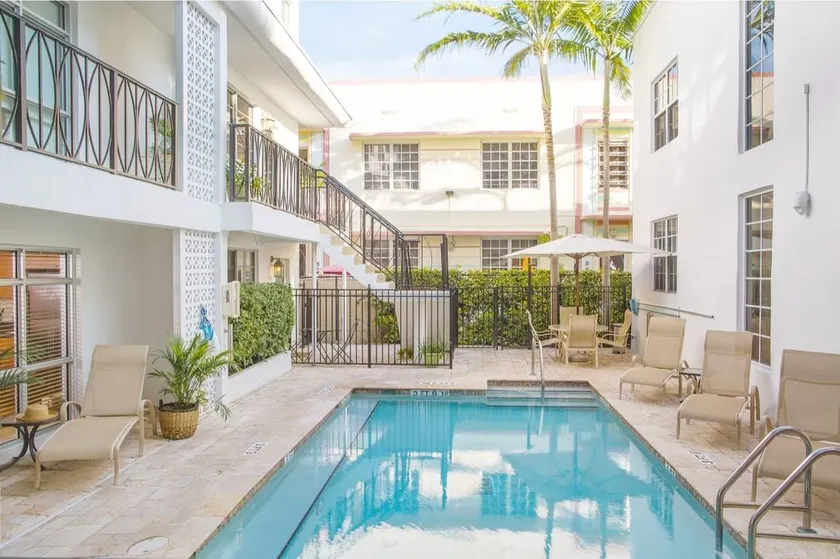 Beautiful Vacation Paradise Suite + Pool - Image 1