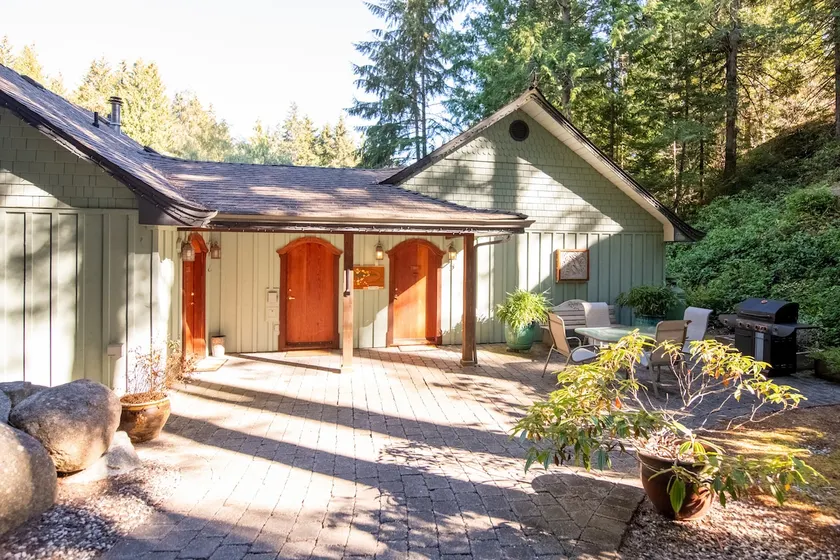 Idyllic Cottage Retreat (Iris) - Sunshine Coast - Image 1