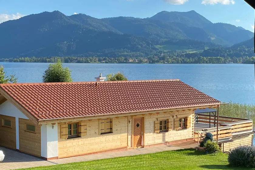 The lake house *best location with private jetty* - Image 1