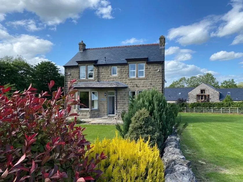 Farditch House in the heart of the Peak District - Image 1