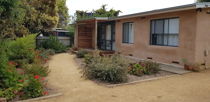 ”Twin Dolphin Cottage - a haven by the sea” - Image 1