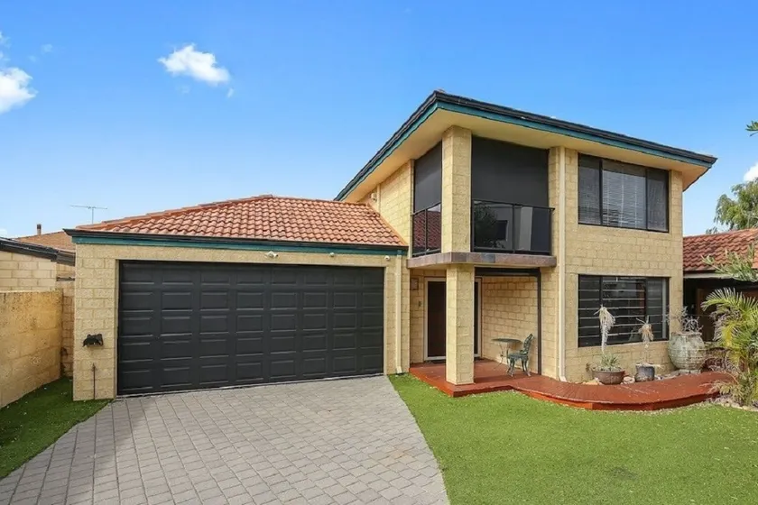'Beachside' Holiday Home at Town Beach. - Image 1