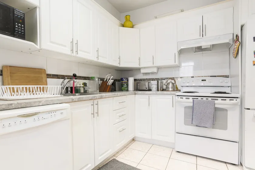 Mediterraneo Full Home Best Location MTL - Image 1