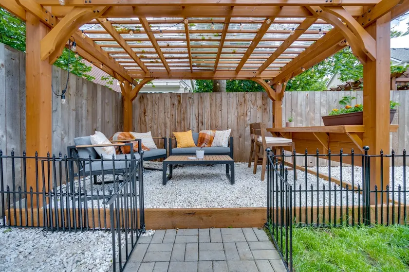 Alberta Retreat - Fire Pit & Driveway Parking! - Image 1