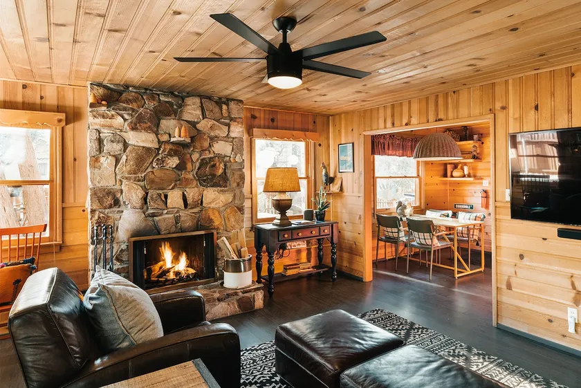MtnMod! 2 Kings-Hot Tub-Fire Pit-Family Friendly - Image 1